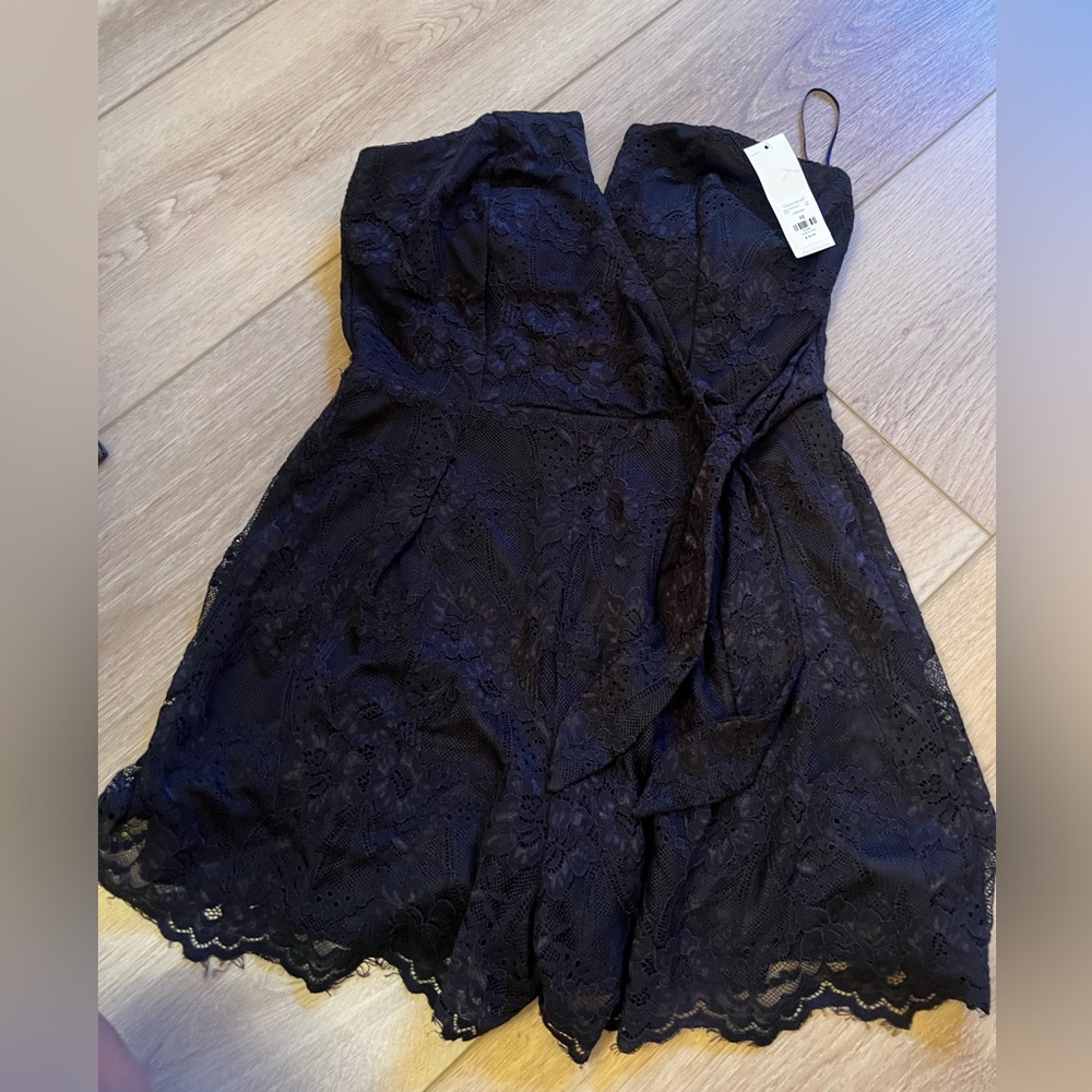 Francesca's Collections Black Lace Midi Dress
